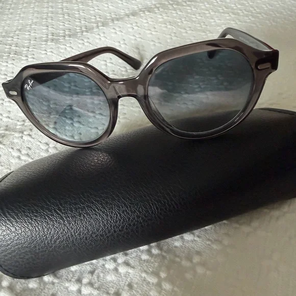Ray-Ban Gina 53mm Grey Frame Sunglasses with Gradient Smoke Lenses
